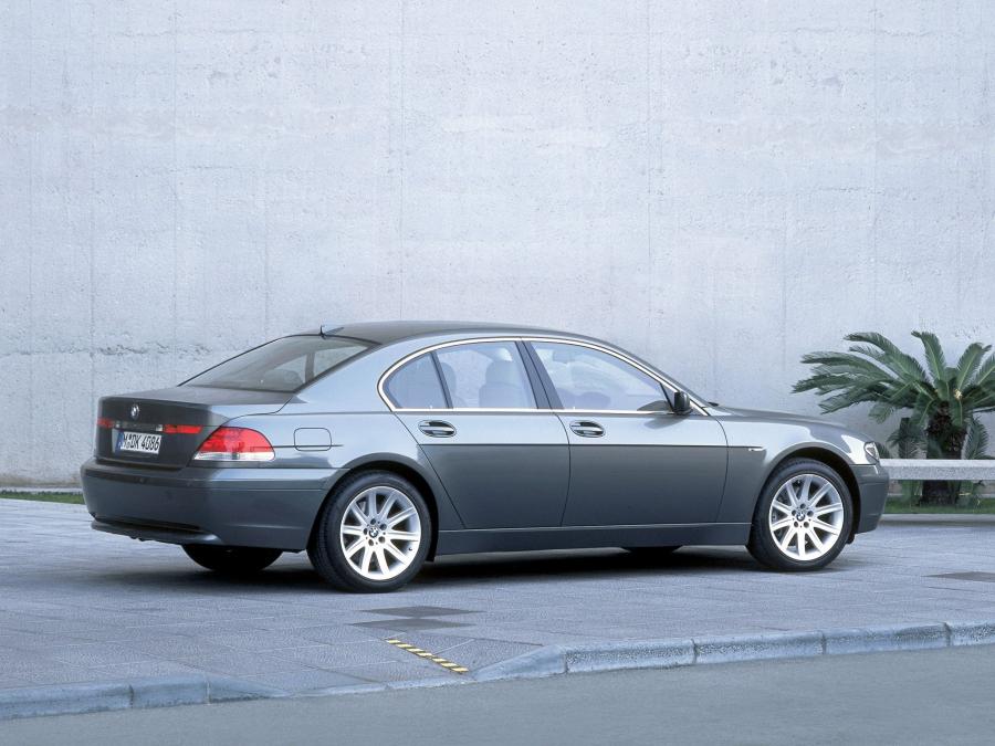  BMW 7-Series 2001 года  (фото 6 из 9)